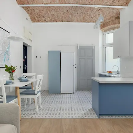 Bright Loft By Bookinghost Appartement